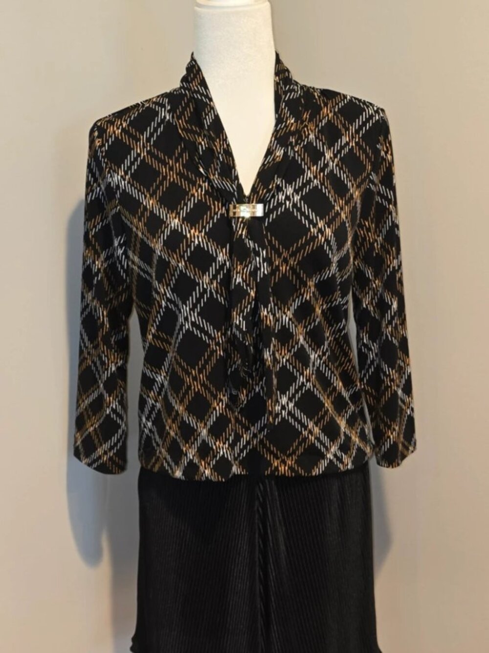 Adrienne Vittadini black & mustard gold plaid tie neck hardware blouse top